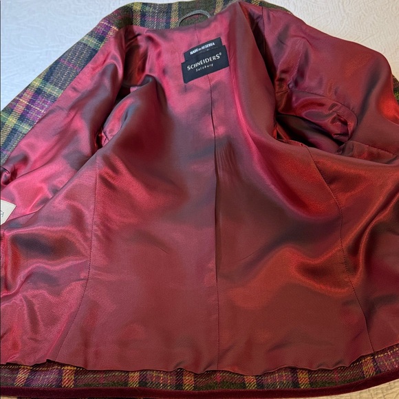 Schneider of Salsburg/Beretta Italy 🇮🇹 Women's Multicolor Lambswool Plaid Blazer - Picture 8 of 13